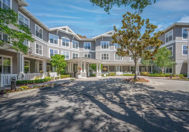 front external view of Ivy Living at Belmont